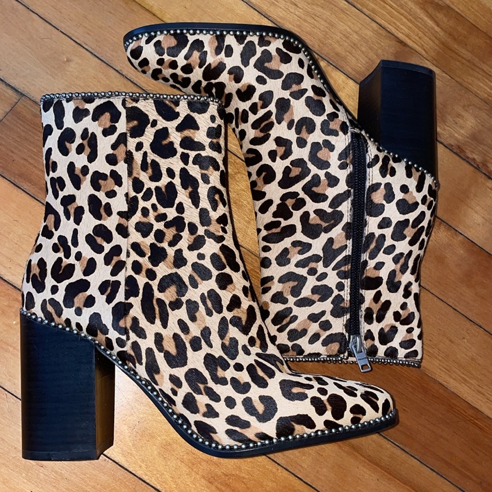 🔥NWOB🔥Coach Women’s Drea mohair leopard Print Beaded Ankle Boots Sz. 7 - Picture 1 of 15